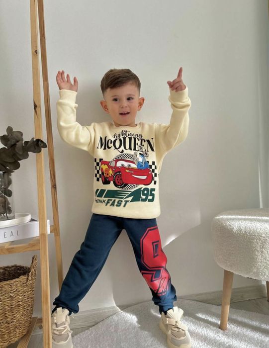 Костюм Тачки МакКвін. Теплий спортивний костюм. Блискавка Маквін. Zara