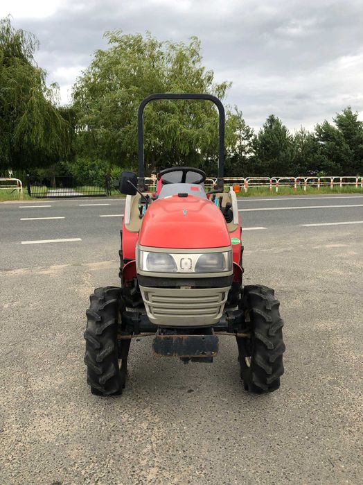 Traktorek Yanmar AF118, 18KM, 4x4 wspomaganie