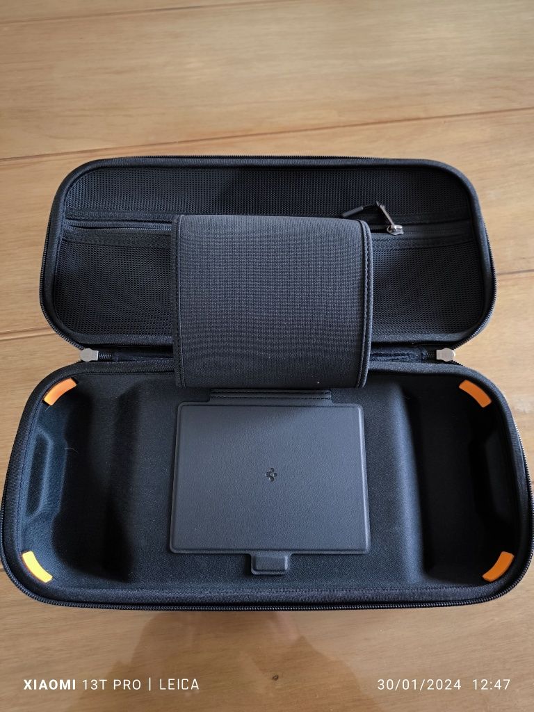 Steam deck SPIGEN Rugged Armor Pro Case