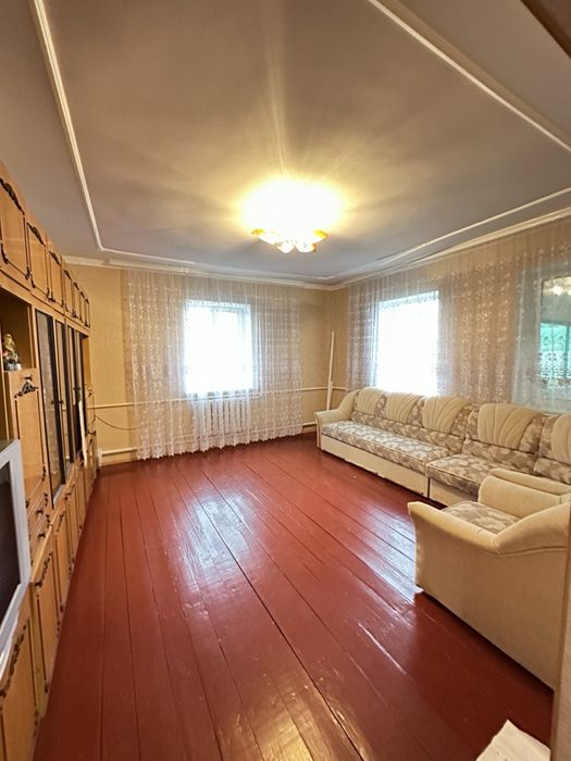ПРОДАЖ будинку в смт Володарка