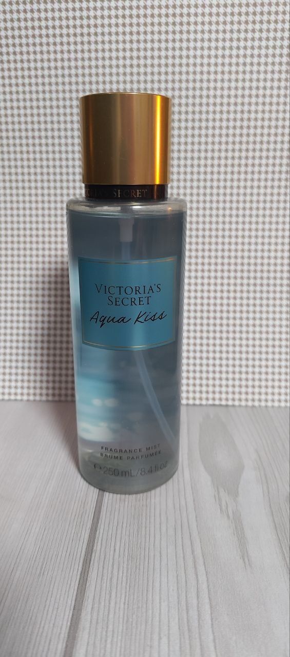 Парфумований спрей для тіла Victoria's Secret Aqua Kiss, оригінал