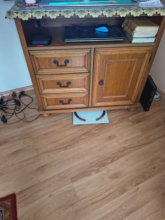 Sprzedam szafke pod telewizor