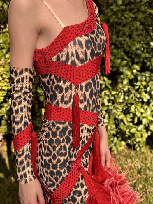 Продам сукню латина