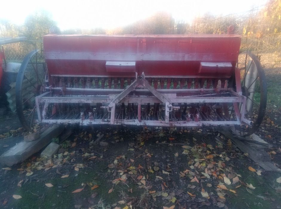 Сівалка кінна та пускач