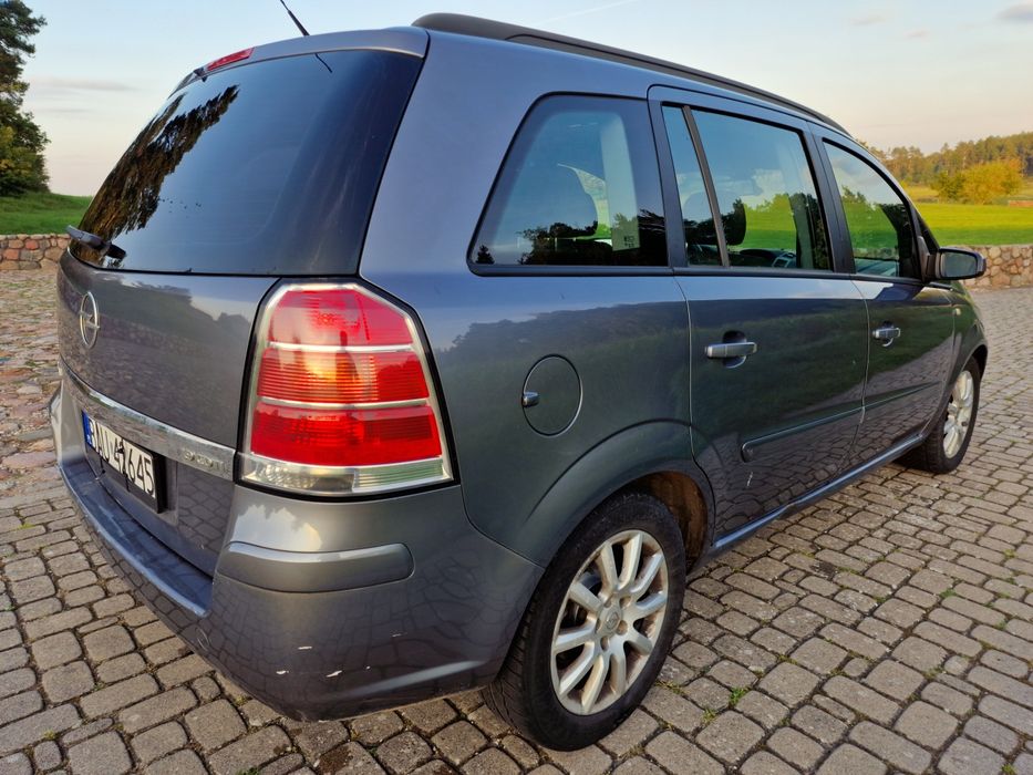 Opel Zafira B 1.9CDTI 120KM. Pierwszy właściciel w kraju. 6 biegow.