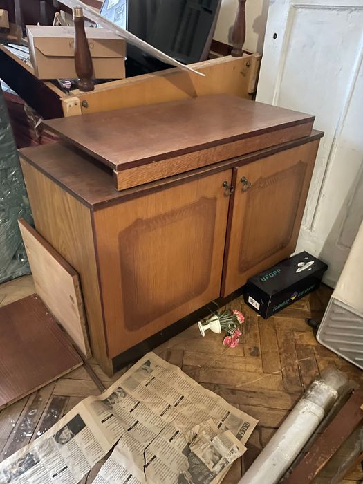 Віддам меблі безкоштовно