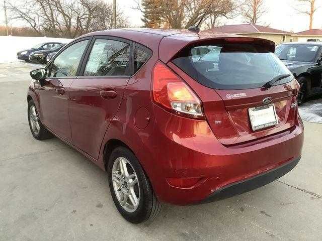 2017 Ford Fiesta SE Сів і поїхав