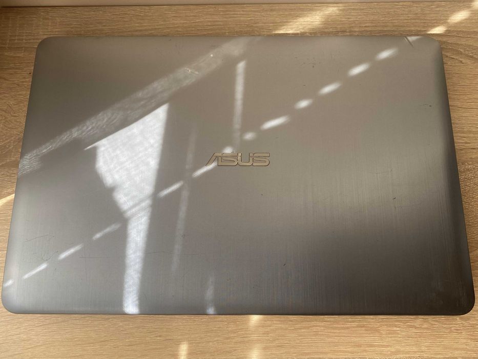 Laptop Asus F541S + Zasilacz