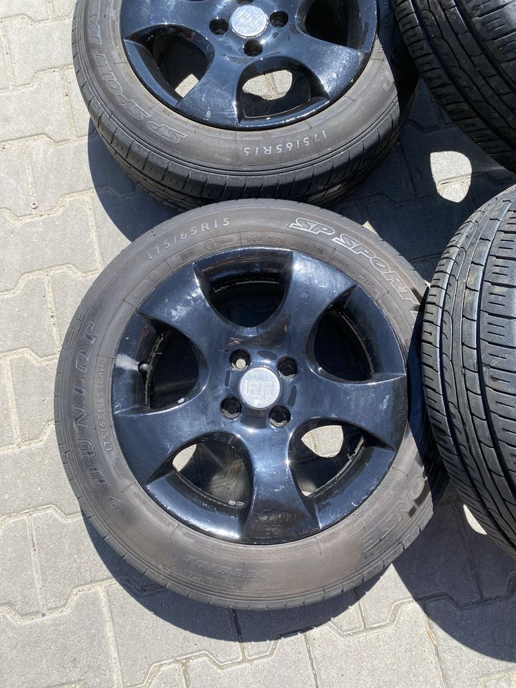 Felgi RH 15 z oponami lato + zima ( 4x100 6.5j et35 )