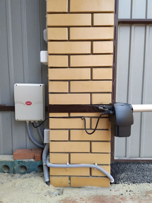 Автоматика Gant А4 - для распашных ворот.