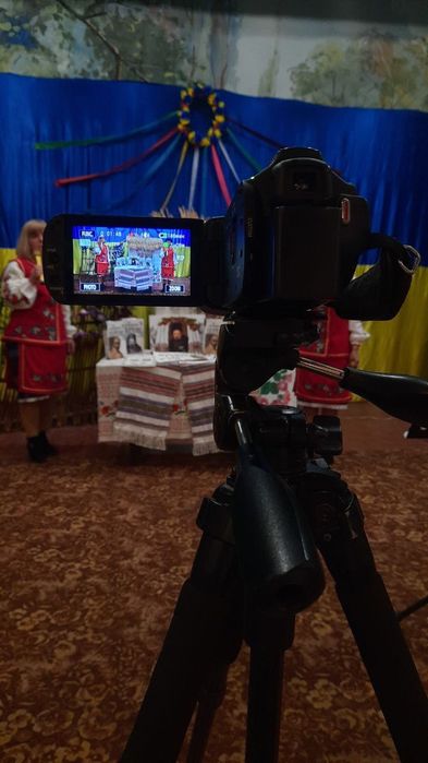 Canon Legria HF G10- відеокамера