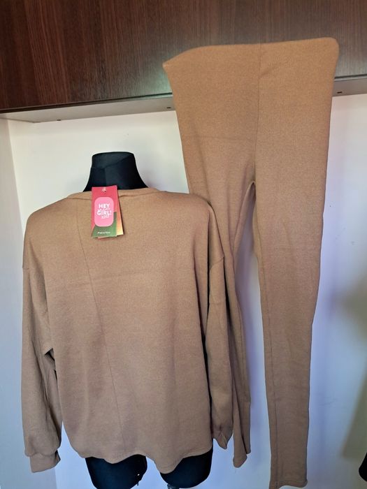 Komplet prazkowany brązowy 40 42 Nowy