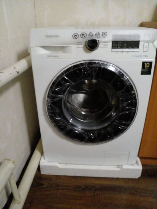 Продам новую стиральную машинку Samsung!