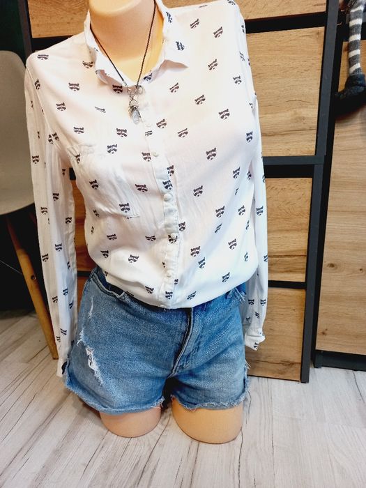 Biała koszula w szopy S