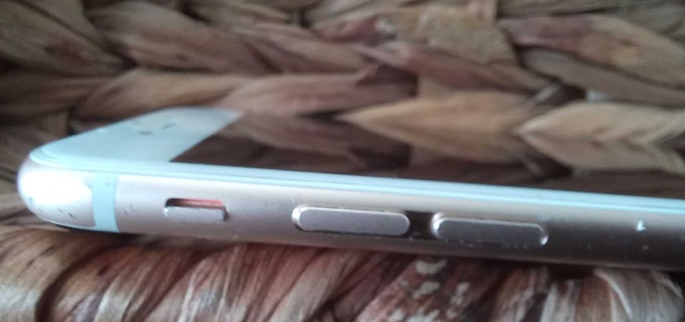 Apple Iphone 6s 64 GB;