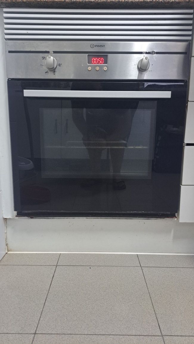 Forno indesit usado