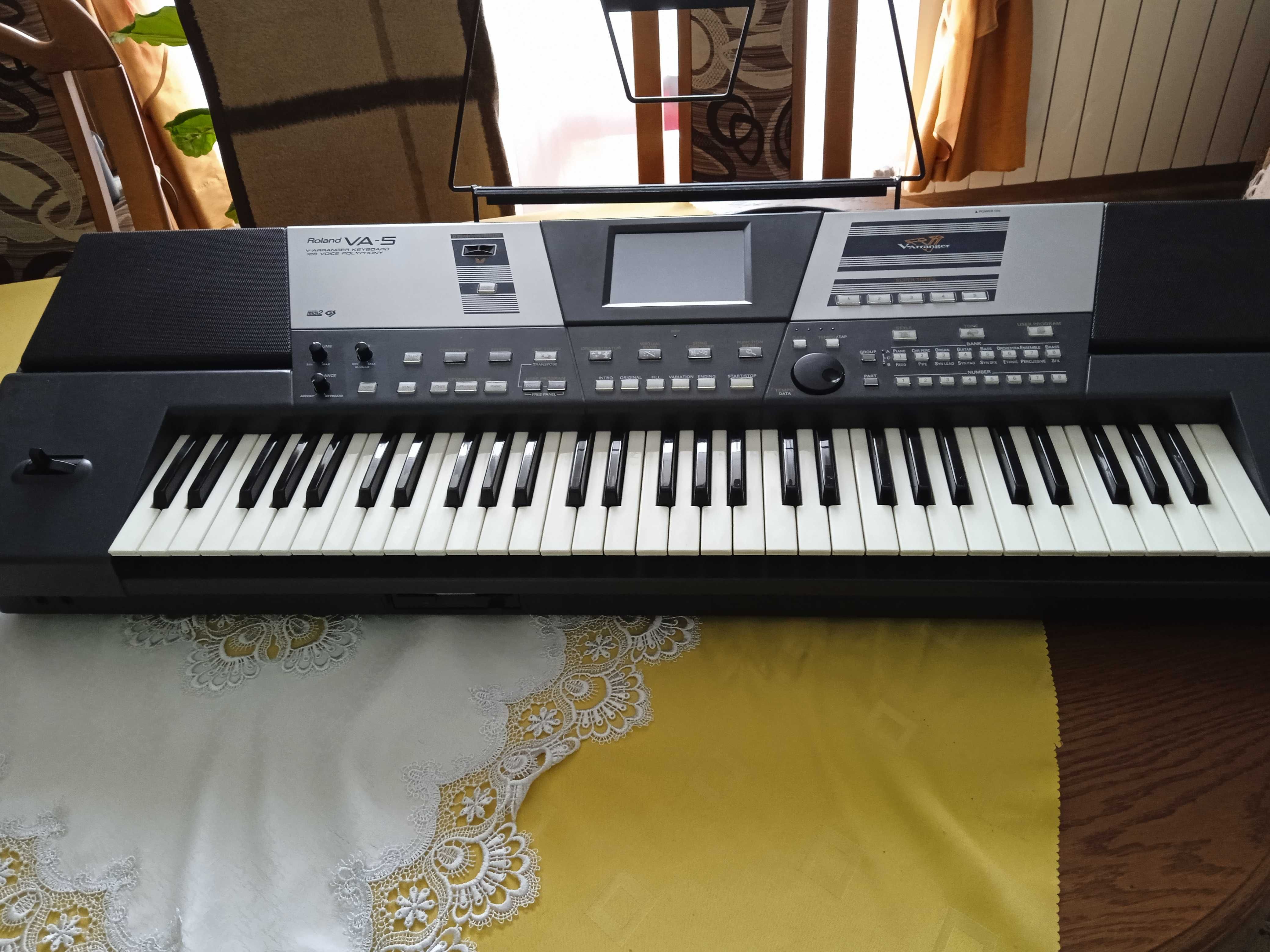 Keyboard Roland VA-5