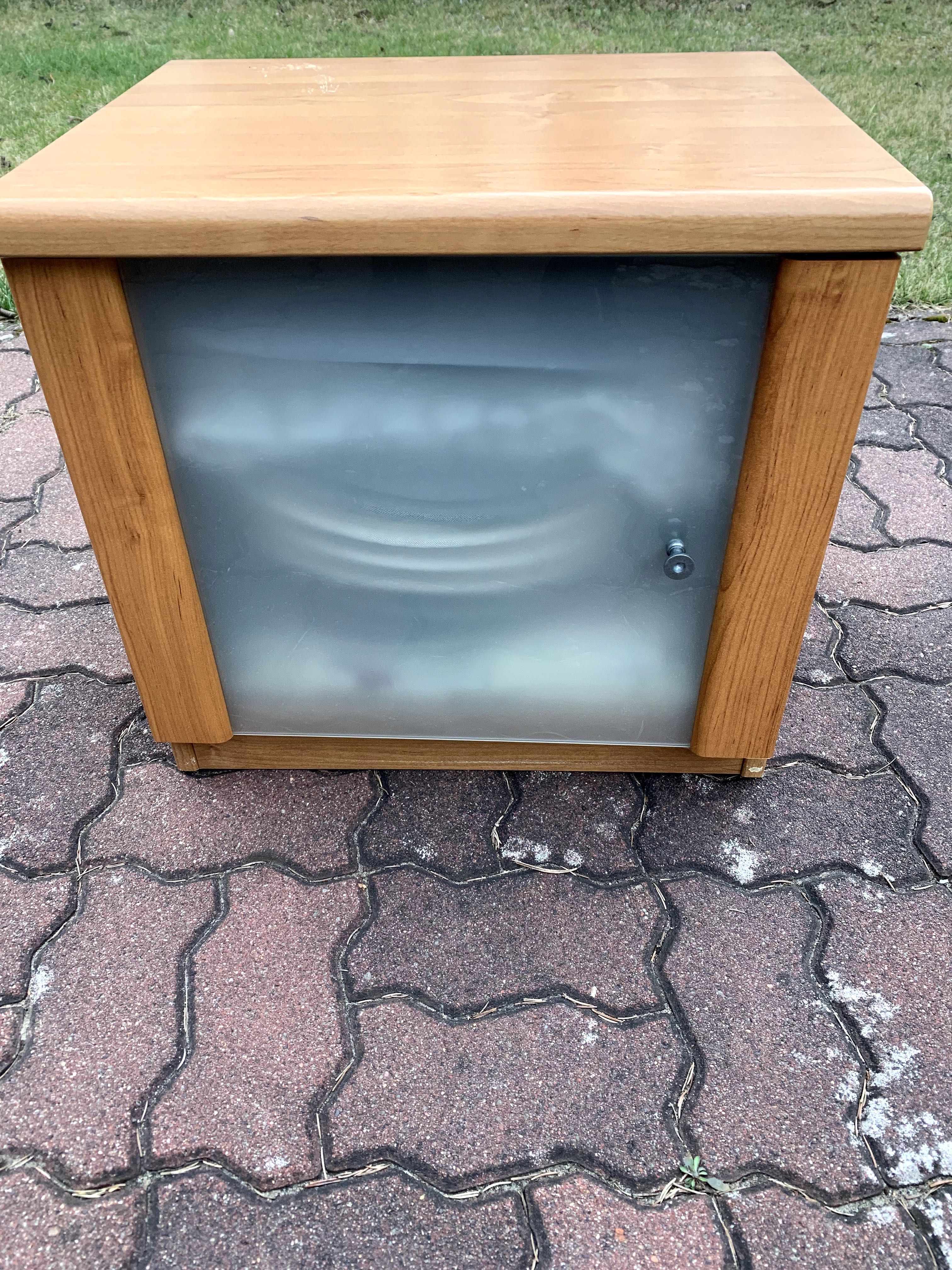 Szafka nocna do sypialni IKEA
