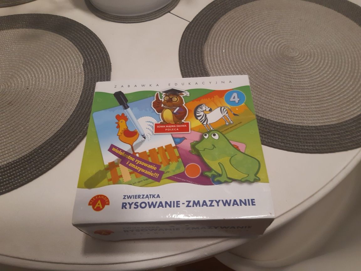 Dwa komplety puzli , usuwanie zmazywanie, gra układanie par puzle ksie