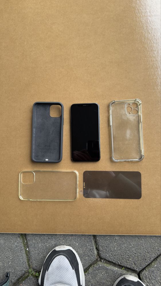 IPhone 11 Pro + Capa carregadora original
