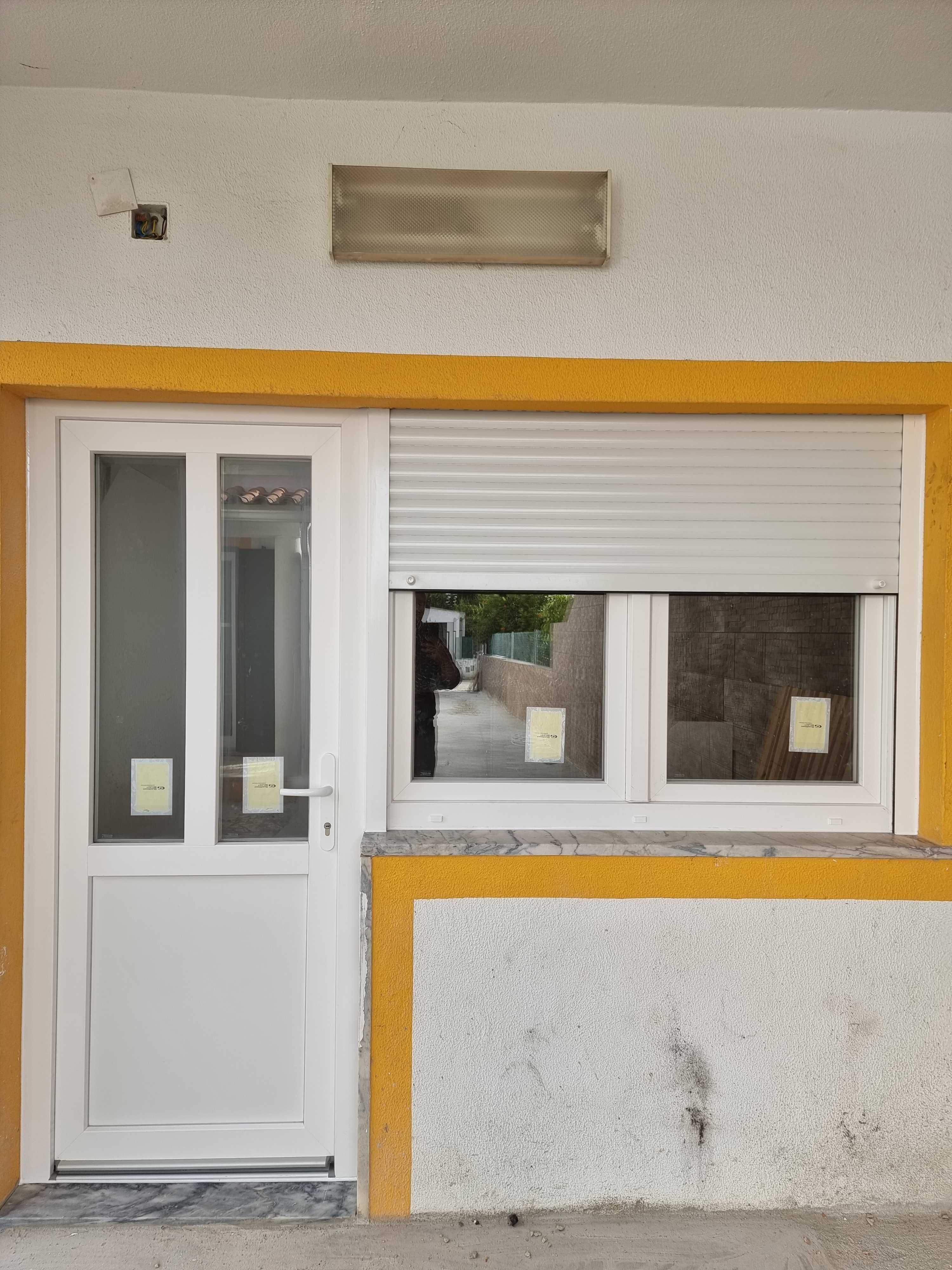 Janelas e portas em PVC, estores, Marquises, portadas em alumínio