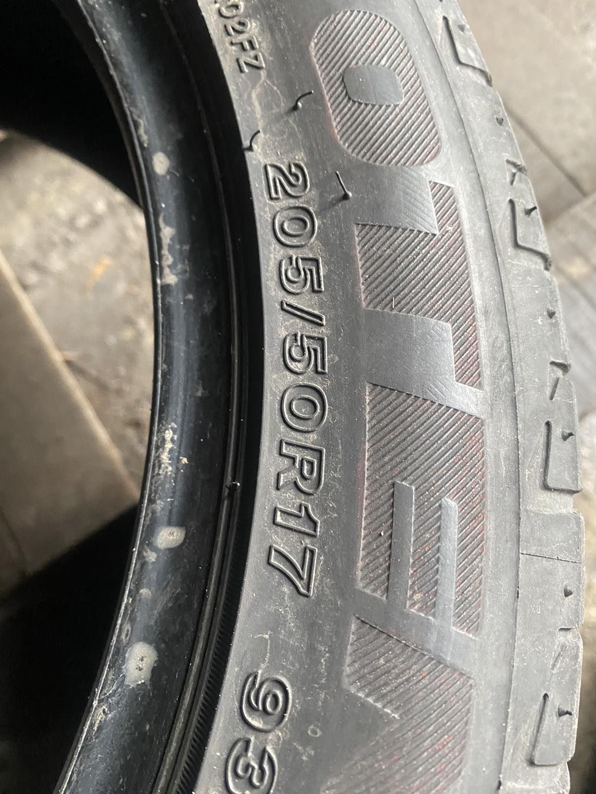 205.50.17 Bridgestone 4шт лето БУ склад шины резина из Европы 50 R17