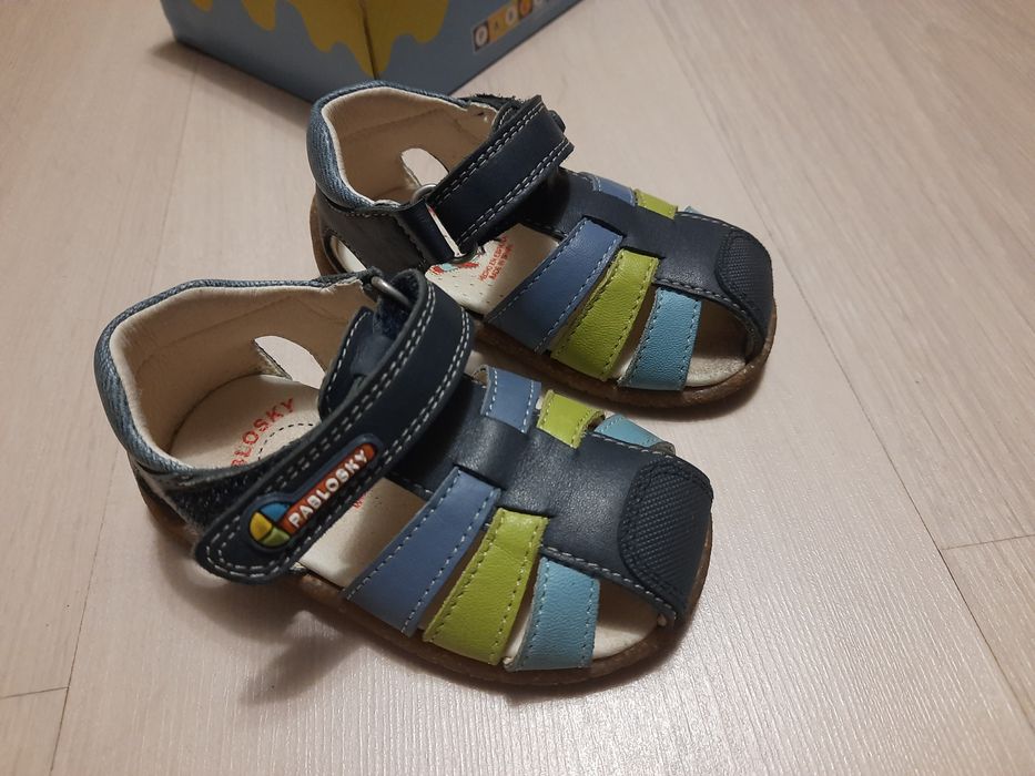 Дитяче шкіряне взуття