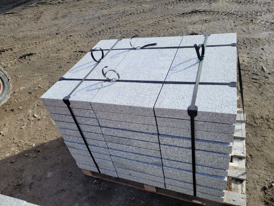Płyty granitowe / chodnikowe/  40x30x3