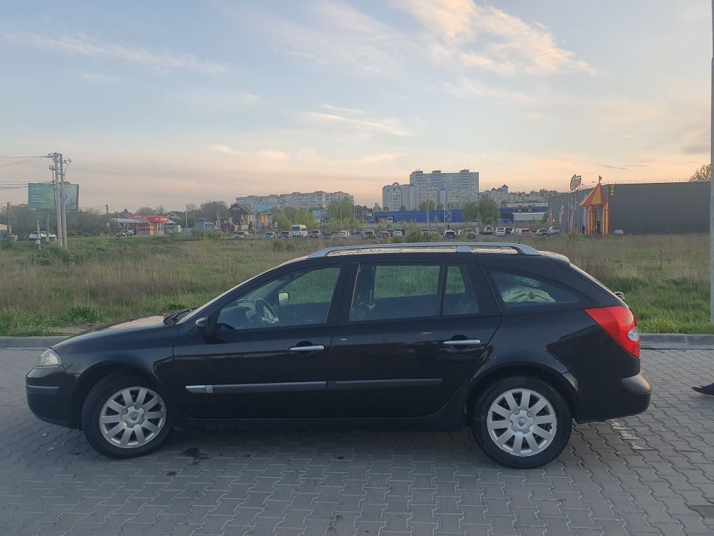 Renault  Laguna універсал