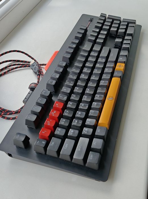 Механічна клавіатура EPICGEAR DEFIANT