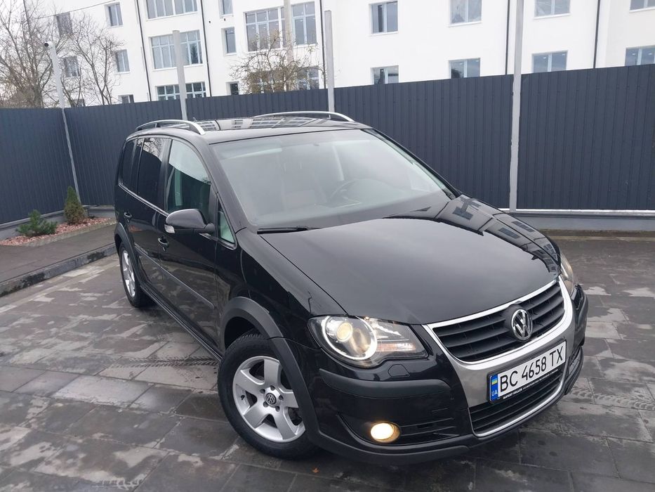 Volkswagen Tauran CROSS. 2.0 TDI