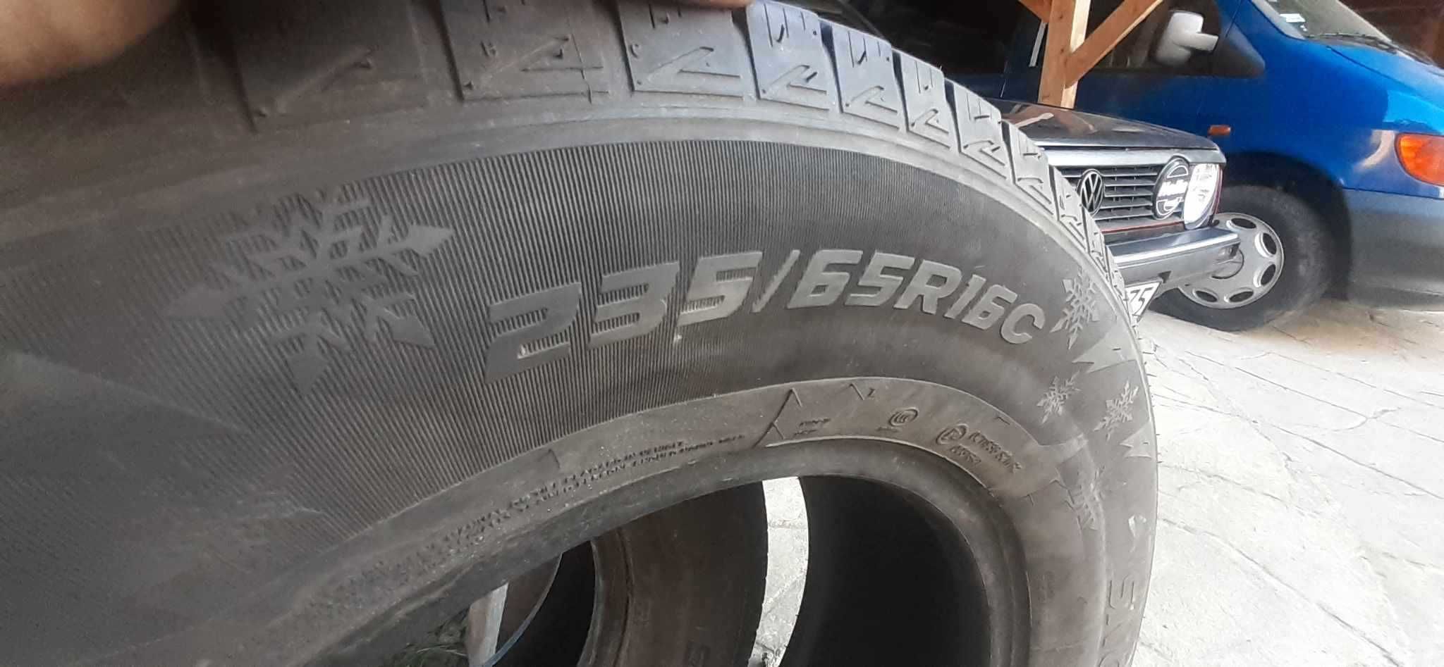 Opony 235 65 R16 c