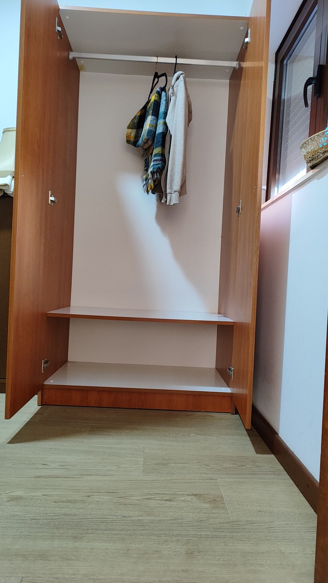 Vendo guarda roupa