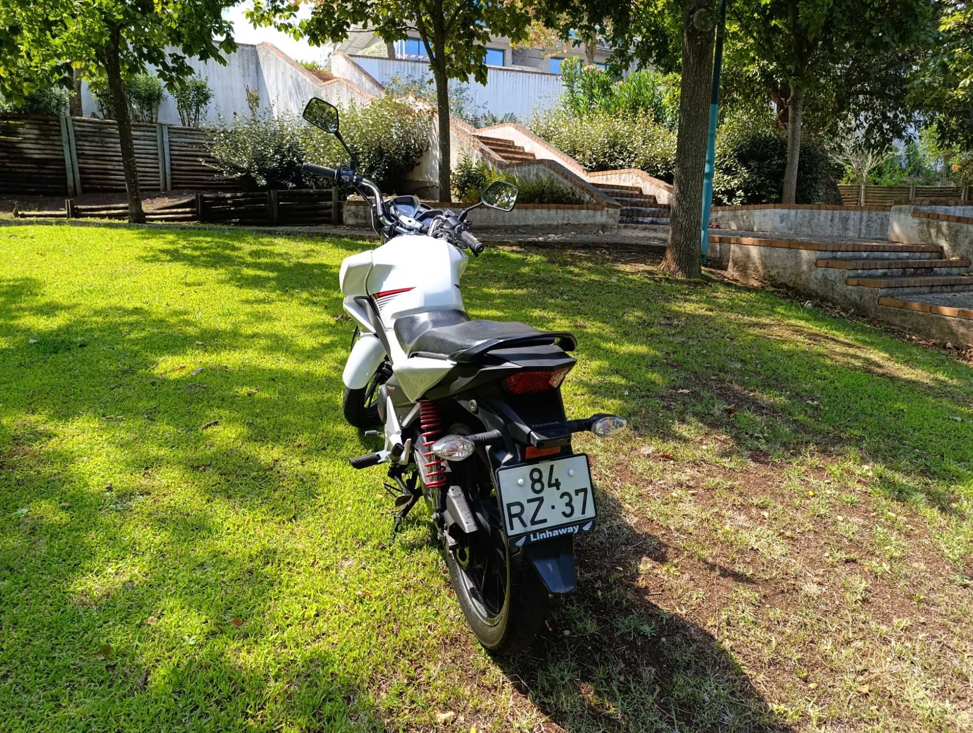 Honda cb 125 f em ótimo estado de conservação