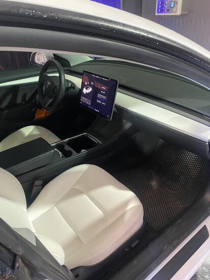 Tesla model 3 performance