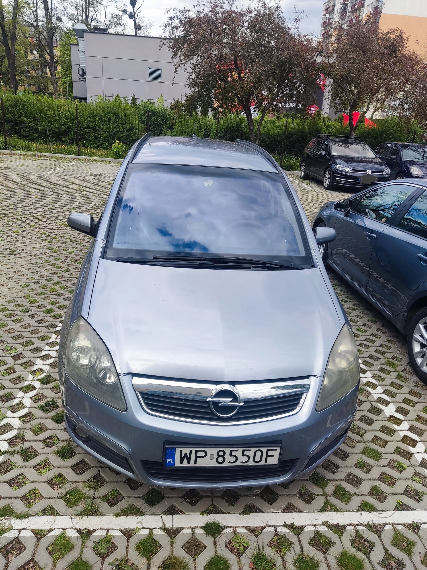 Sprzedam Opel Zafira B 1.9CDTI 120KM/88 kw automat