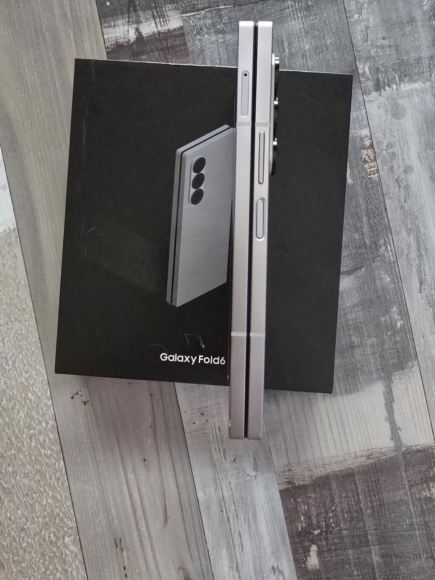 Samsung Galaxy Z Fold6 SM-F956b/ds 12/256GB Szary silver shadow