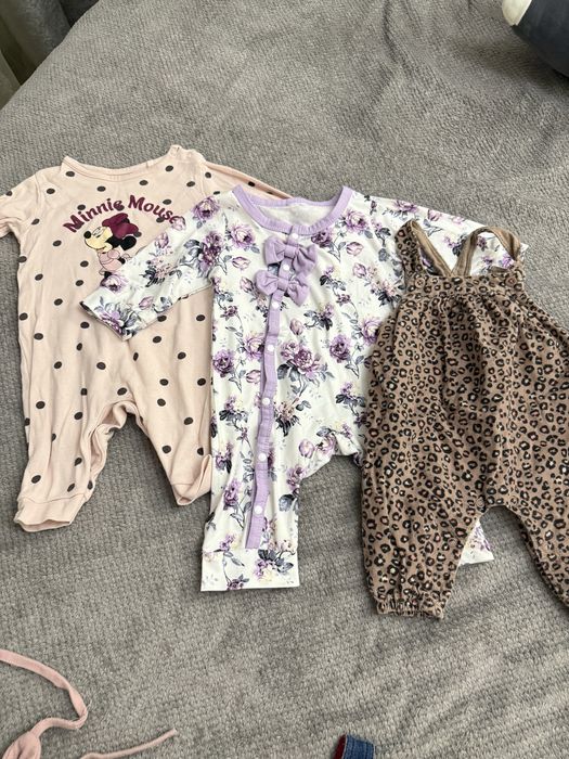 Віддам речі на дівчинку