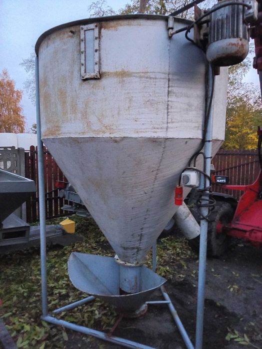 Mieszalnik pasz sypkich