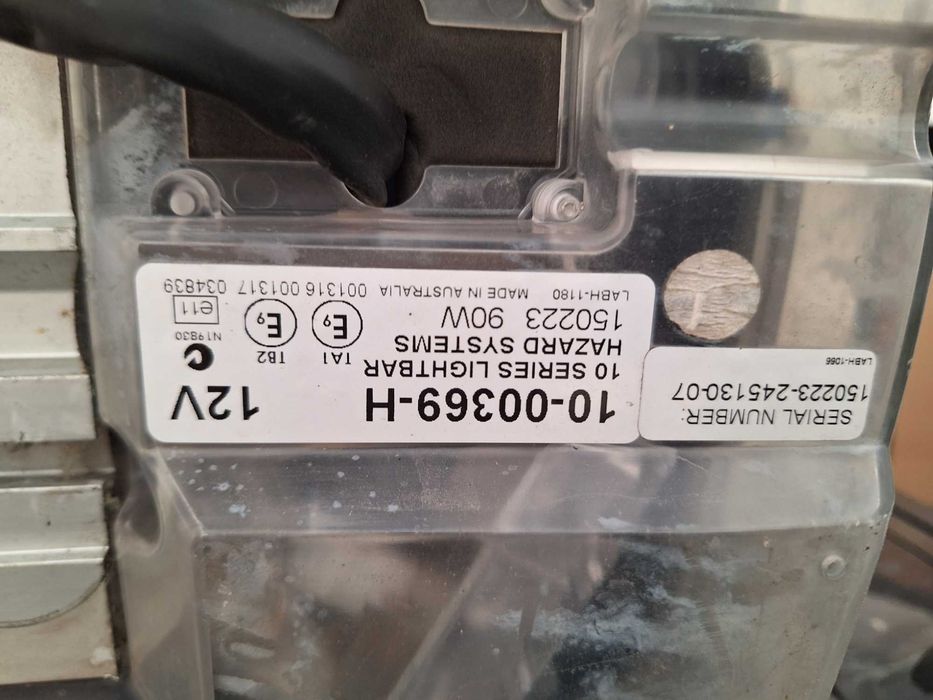 Swiatła sygnalizacyjne pomarańcz/niebieskie . Straż pożarna