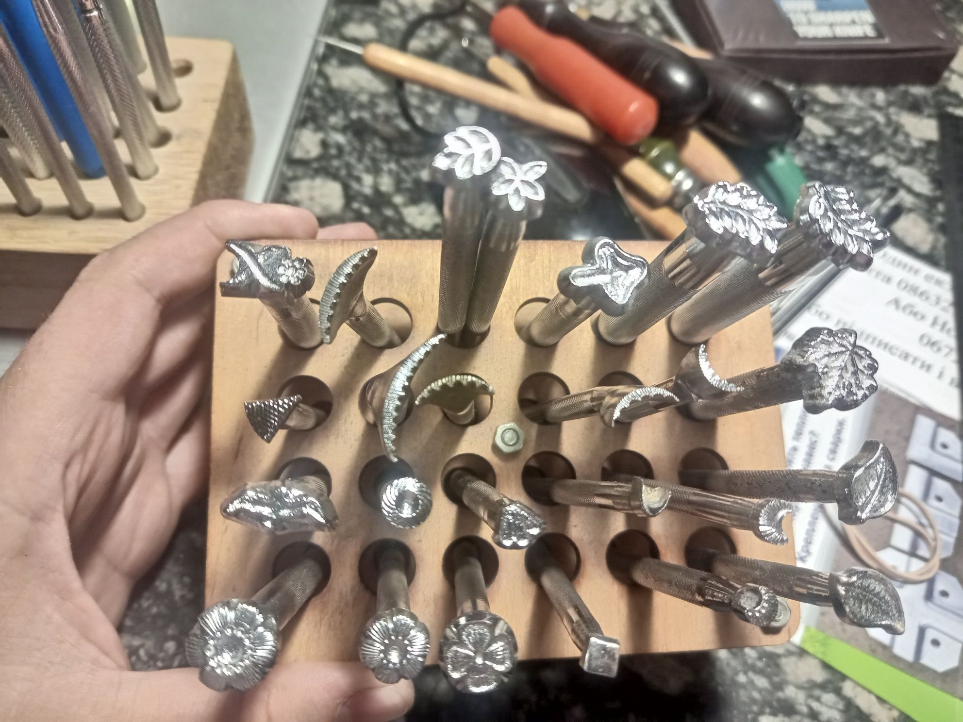Штампи для тиснення шкіри (craftool, craftool co.)