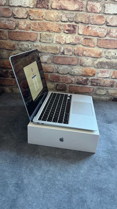 MacBook Air M1 13” /8GB RAM / 512GB SSD