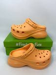 Женские сабо Crocs Classic Bae Clog Black на платформе