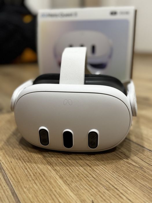 Продам ігрові VR окуляри 4К Meta Quast 3