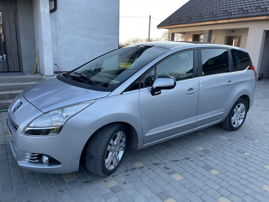 Peugeot 5008  2012  2,0hdi