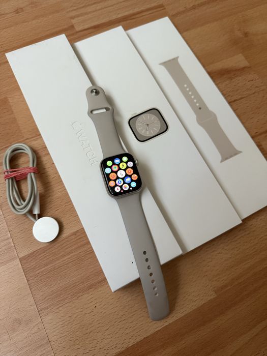 Apple Watch Series 8 45 mm Starlight / Полный Комплект