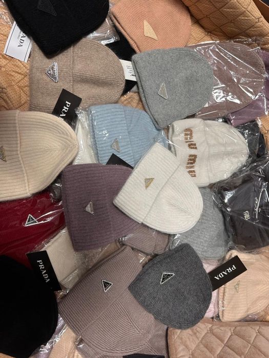 Тепла жіноча шапка , ангора Prada || YSL