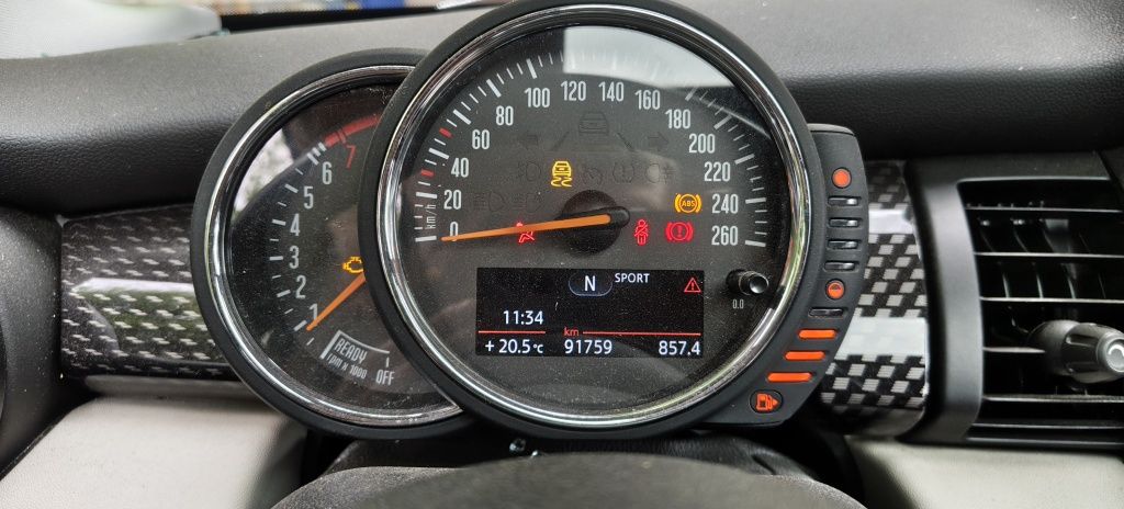 Mini Cooper S / F56 / 2014 / Panorama / 192 PS / Navi / Xenon
