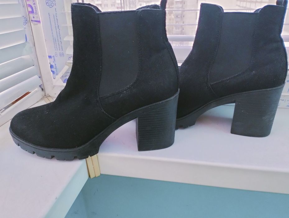 Женские черные замша ботинки Topshop