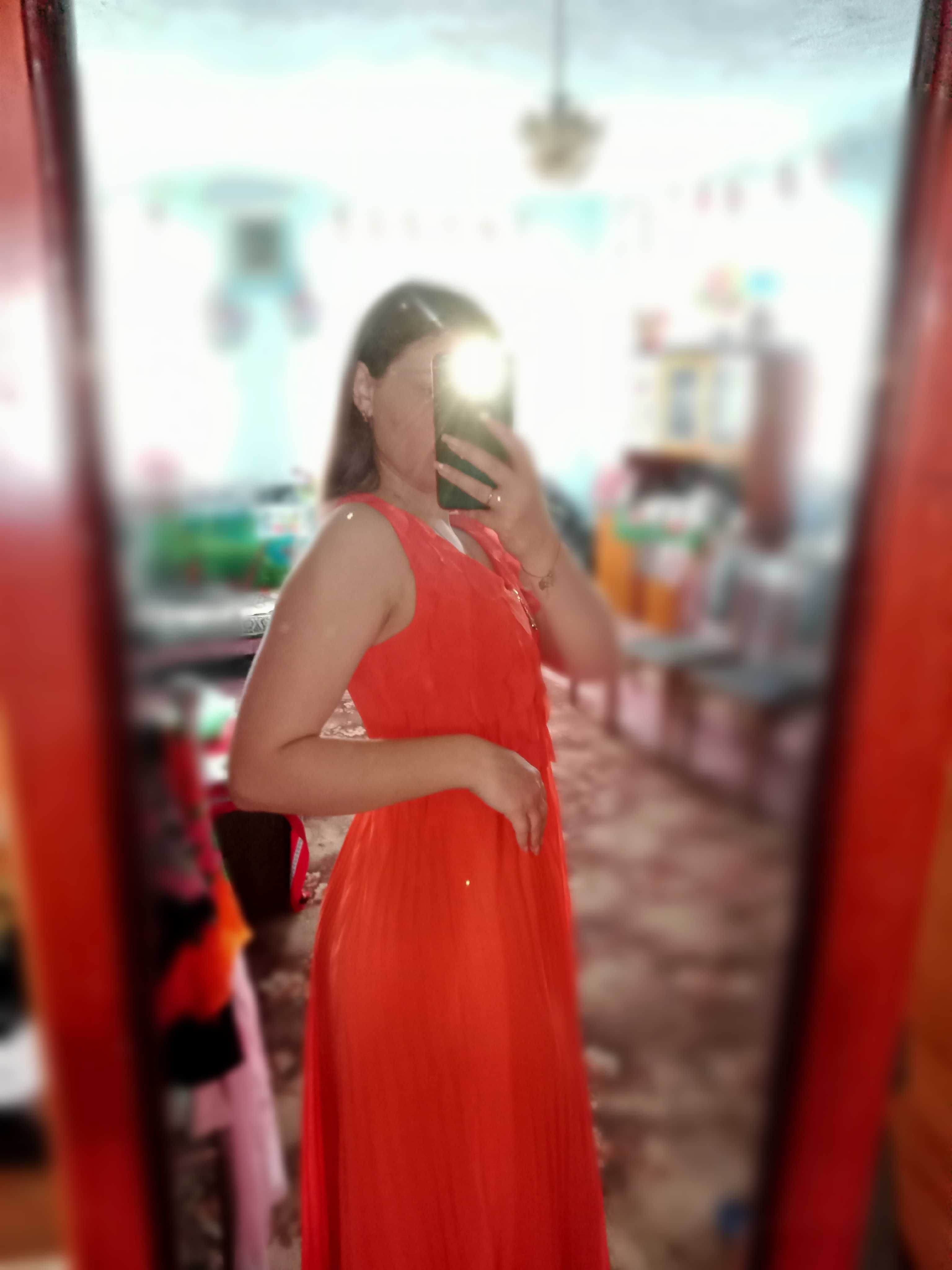 Сукня вечірня помаранчевого кольору